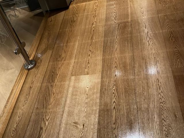 classic-floor-cleaning (4)-kireth-ai